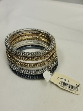 Macy's 5 Stackable Bangle Bracelets NWT
